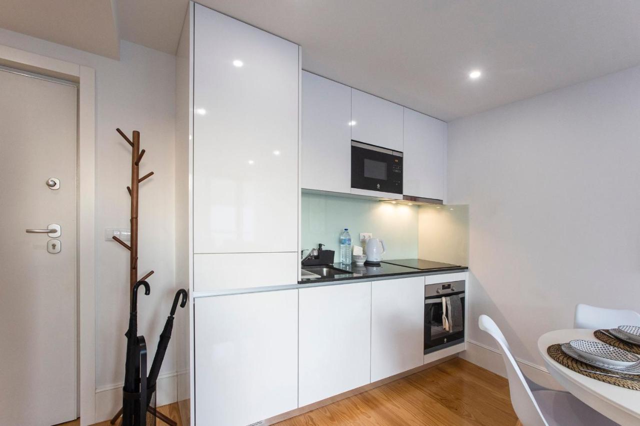 City Center 2Br Flat W/ Ac By Lovelystay Porto Bagian luar foto