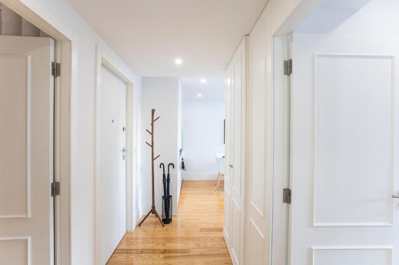 City Center 2Br Flat W/ Ac By Lovelystay Porto Bagian luar foto
