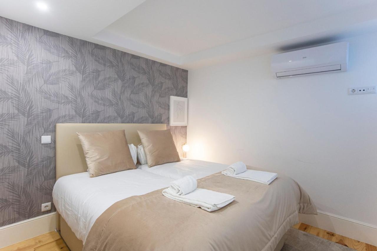 City Center 2Br Flat W/ Ac By Lovelystay Porto Bagian luar foto