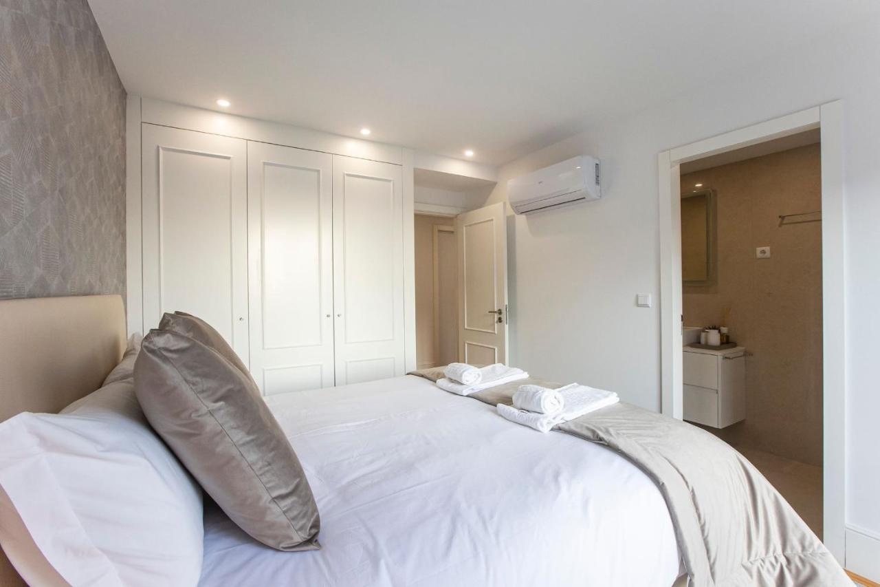 City Center 2Br Flat W/ Ac By Lovelystay Porto Bagian luar foto